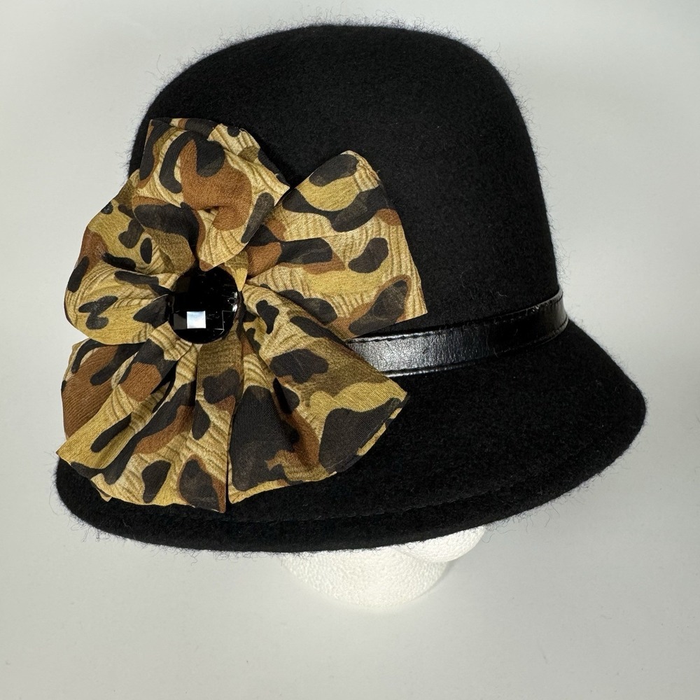Vtg Fair Weather Womens Cloche Hat 100% Wool Animal Print Bow Leather Band Derby